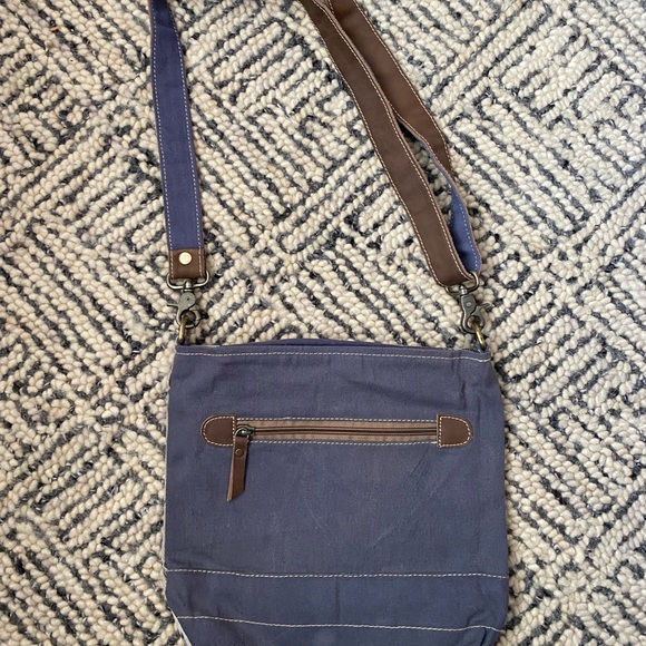 Stylish Brown and Cream Women's Bag - Picture 5 of 8